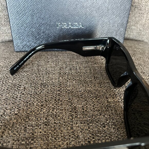 Men's Prada Authentic Sunglasses - Picture 6 of 7